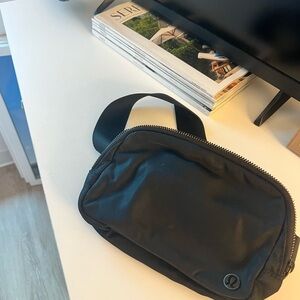 lululemon athletica Black phanny pack